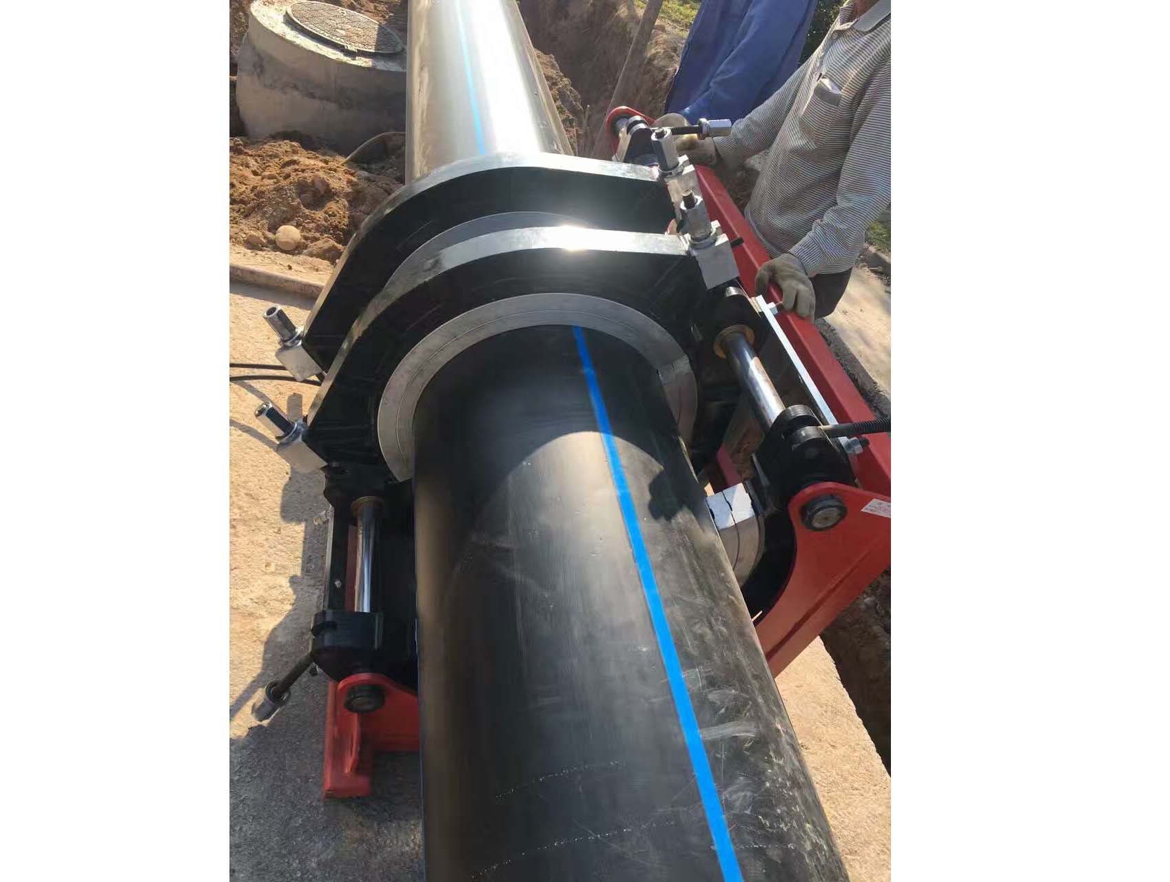 拖拉管_广东hdpe中空壁缠绕管_广东非开挖污水牵引管_佛山市盛畅管业